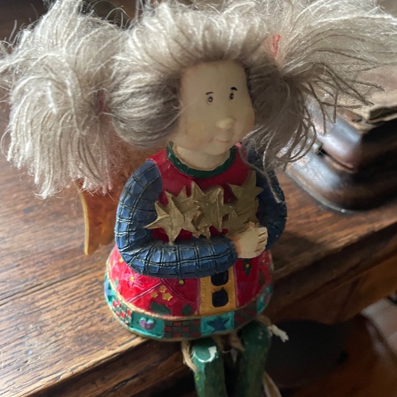 Vintage Wooden Christmas ANGEL Figurine y Russ Berrie Dangling Legs With TAGS - Picture 2 of 9